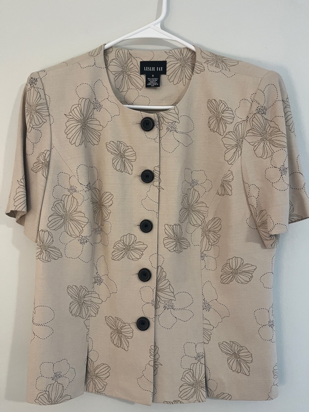 Leslie Fay Beige Floral Button-Front Blouse